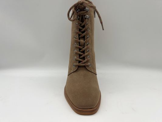 Der Frauen der Spitzes Halbstiefel des hohen Absatzes oben, weiches Kuhvelourleder mit thermischem Futter des Plüschs, Frauen imprägniern Winterstiefel