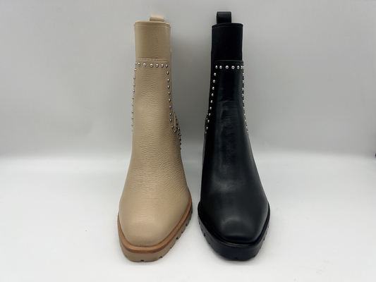 Weiche Kuh Tans Halbstiefel lederner Frauen Kleidermit Wellenbolzen im Metall, quadratische ABSferse, TPR-outsole mit pusable Latex