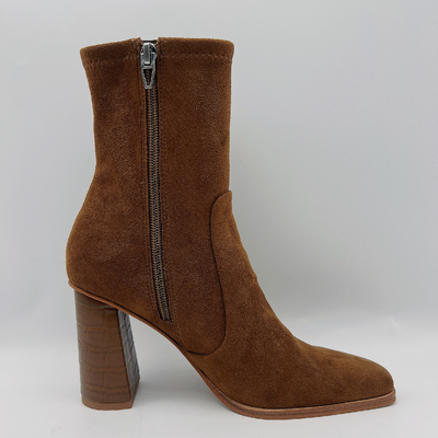 Quadrieren lederne Stiefel der Kuh-Veloursleder-Frauen Kleidertoe lt brown TPR Outsole mit Pusable-Latex