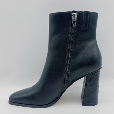 Das lederne Kleid der wasserdichten Frauen lädt zufälliges schwarzes Quadrat Toe Ankle Boots auf
