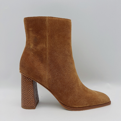 Stilvolle Quadrat-Toe Leather Ankle Boots ODM-Soem-Damen-Veloursleder-Halbstiefel