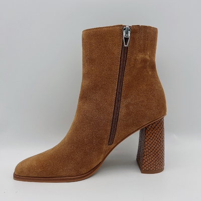 Stilvolle Quadrat-Toe Leather Ankle Boots ODM-Soem-Damen-Veloursleder-Halbstiefel