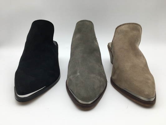 Die flachen Lederschuhe der kundenspezifischen Frauen Tan/Grau/schwarzer flacher Absatz geschlossener Toe Shoes