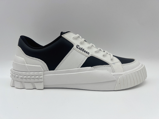 Weiße und schwarze lederne wandernde Schuh-Damen mit haltbarem einzigem GUMMIROHS