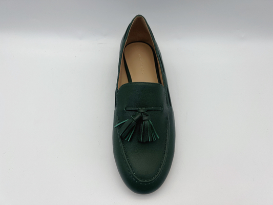 Die flachen Lederschuh-dunkelgrüne nicht Beleg-Müßiggänger der Mode-Frauen