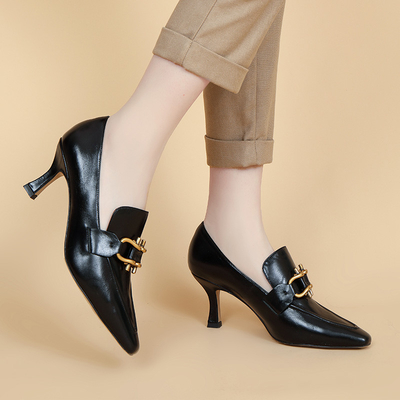 Bequeme der Müßiggänger-Schuhe der schwarzen/weißen Frauen, weicher Kuh-Lederschuhe SGS