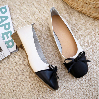 Nackte arbeiten flache Schuhe der Komfort-Pumpe Colorblock der Frauen, lederne Bogen-Ebenen um