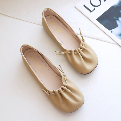 Normallack-weiches Ballett-flache Schuhe, das weiße Quadrat Toe Crinkled Rubber Flat Shoes der Frauen