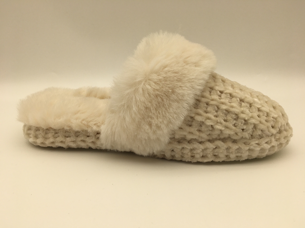 Der Winter-warme Pantoffel-weiche flache Pantoffel der orange Frauen mit umsponnenem oberem/Vlies-Futter