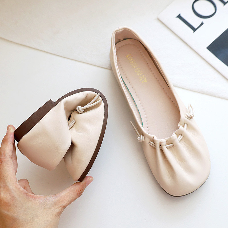 Normallack-weiches Ballett-flache Schuhe, das weiße Quadrat Toe Crinkled Rubber Flat Shoes der Frauen